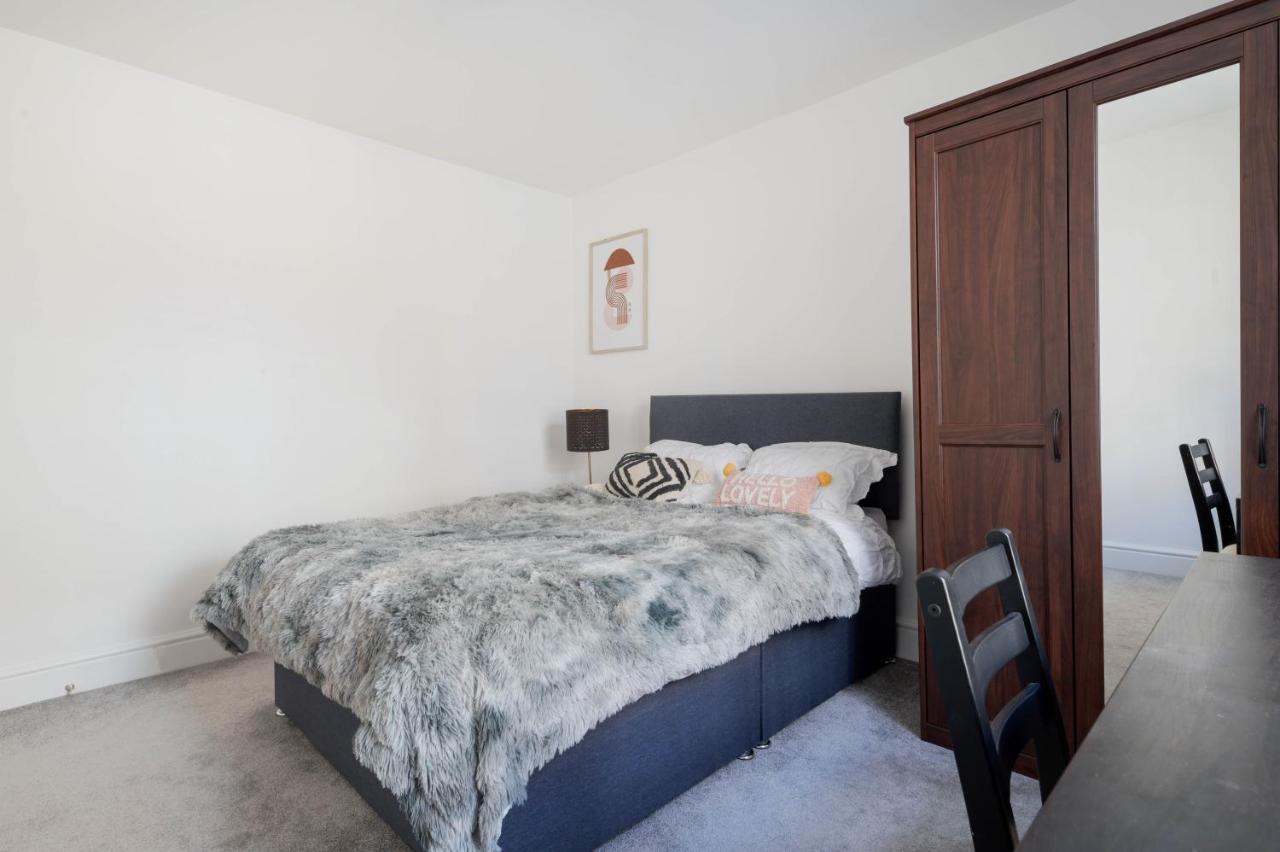 Bright & Spacious 2-Bed, 2-Bath In The Heart Of Central London - Whole Apartment Appartement *